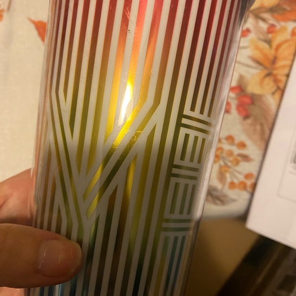 Starbucks Striped Pride LOVE 24oz Tumbler (crack on the bottom-see photos) - Picture 6 of 10